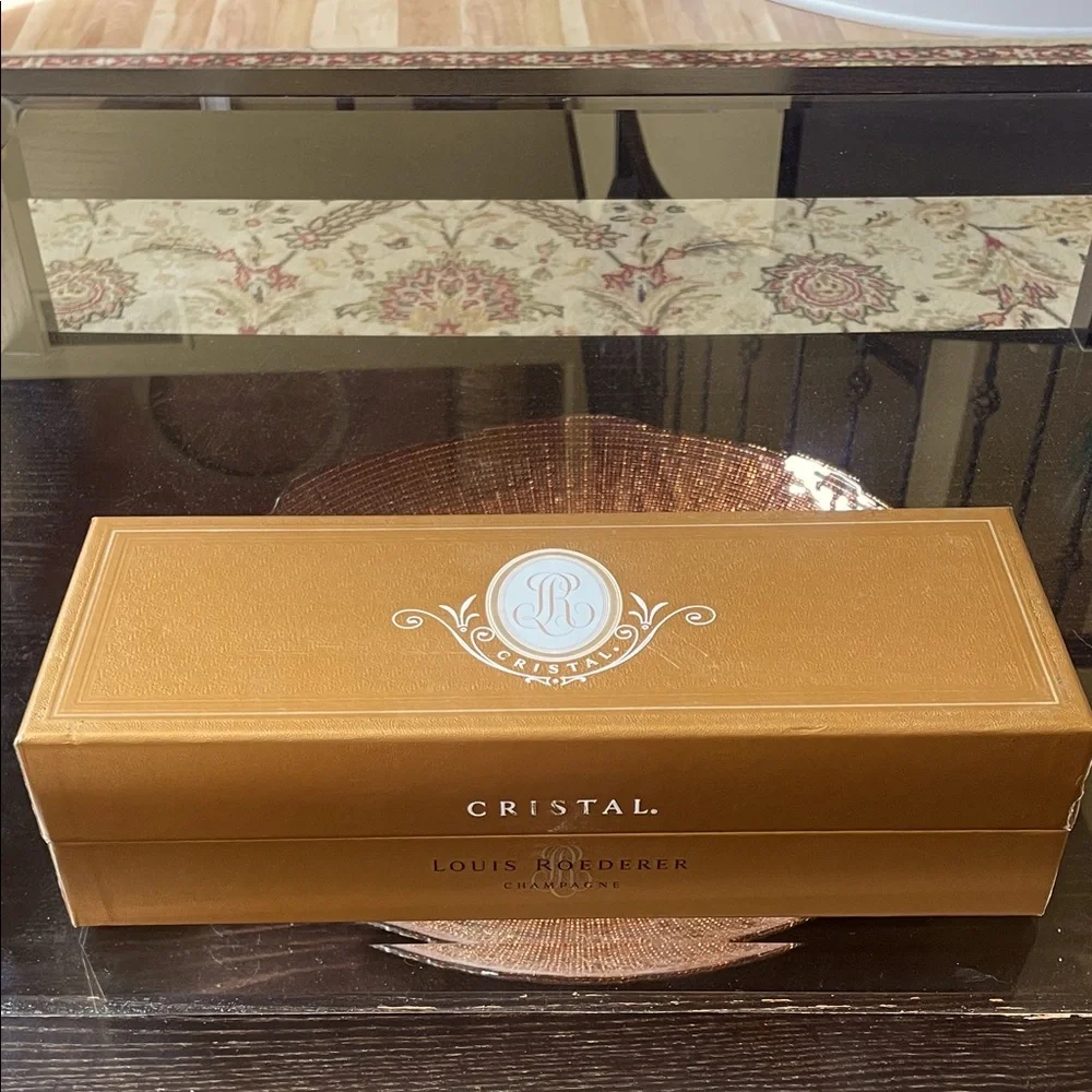Cristal Empty Champagne Box - Gold